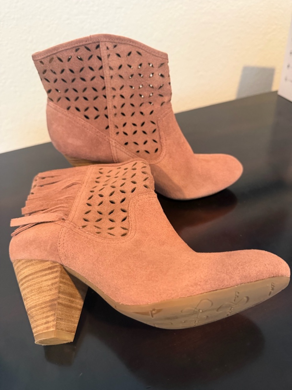 Jessica Simpson  Suede Fringe Ankle Booties in Rose - Size 7.5 - Picture 2 of 3